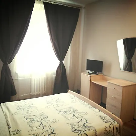 Апартаменти Apartamen Gorodskoy Val 10 *